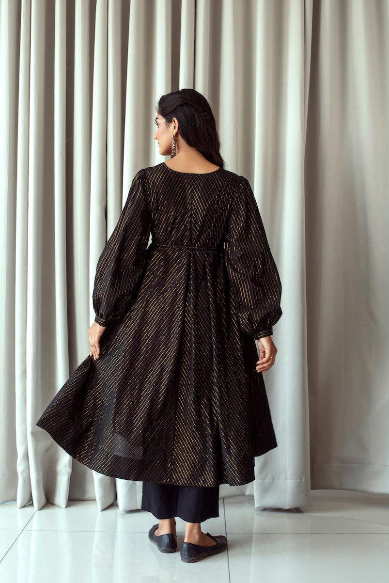 Vintage Gold Kurta Set by Taro with Bahaar by Taro, Best Selling, Black, Co-ord Sets, Evening Wear, FB ADS JUNE, Handwoven cotton, July Sale, July Sale 2023, Natural, party, Party Wear Co-ords, Relaxed Fit, Textured, Womenswear at Kamakhyaa for sustainable fashion